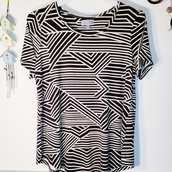 JM Collection Tops - Nwt fun stripped tee